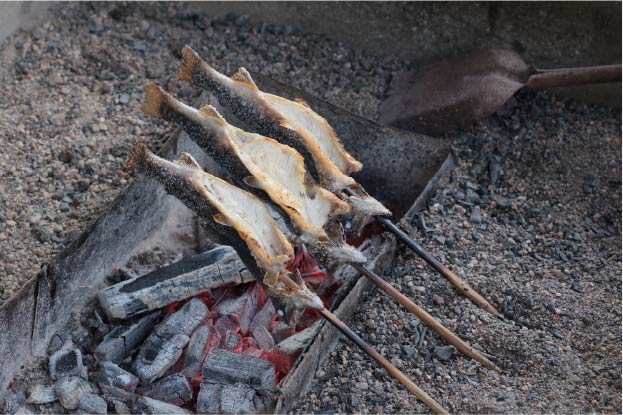 The water is clear and cold, so the trout is delicious.