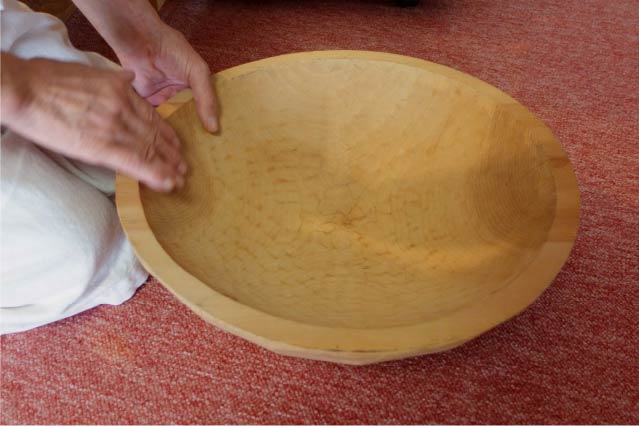 A bowl called Hanzou used for kneading soba dough