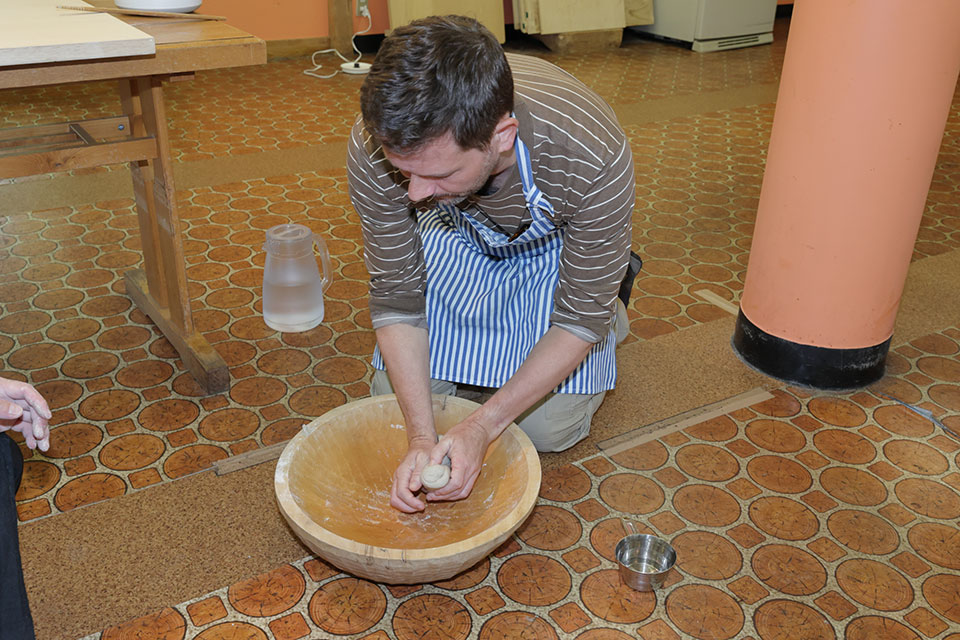 The water is clear and cold, so the trout is delicious.