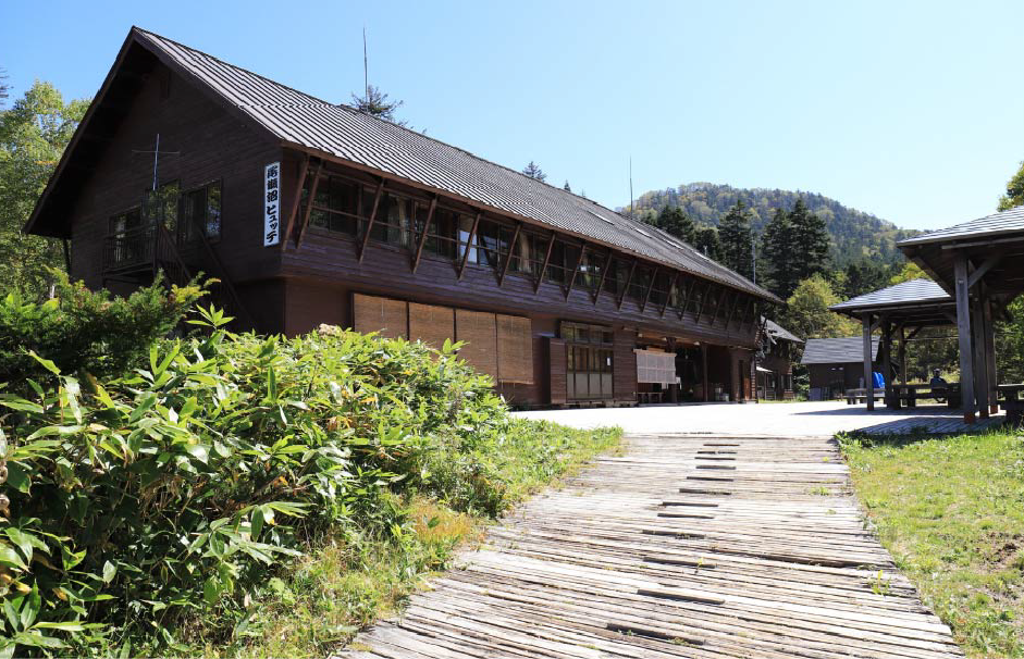 2:00PM Arrvive at Mountain Hut img